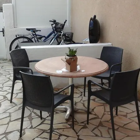 Avec Deux Terrasses Appartement *